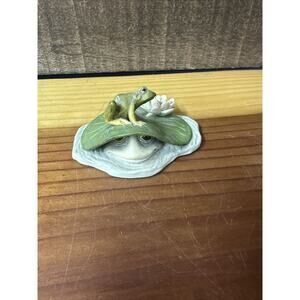 Vtg Lowell Davis “Huh” Frog On Lily Pad Toad Underneath 1983. Schmid Signed